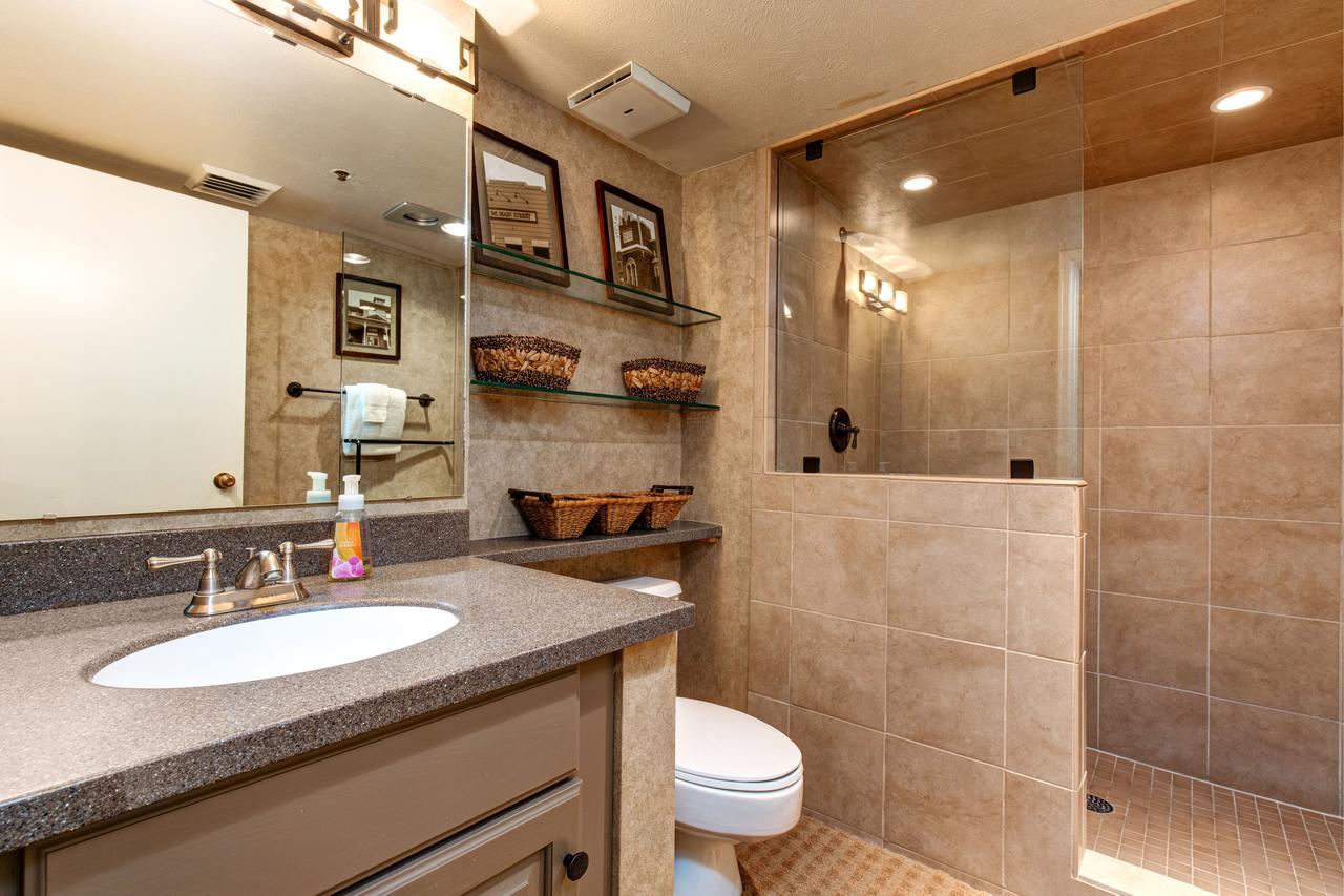 1415 Lowell Ave Condo - thumb 19