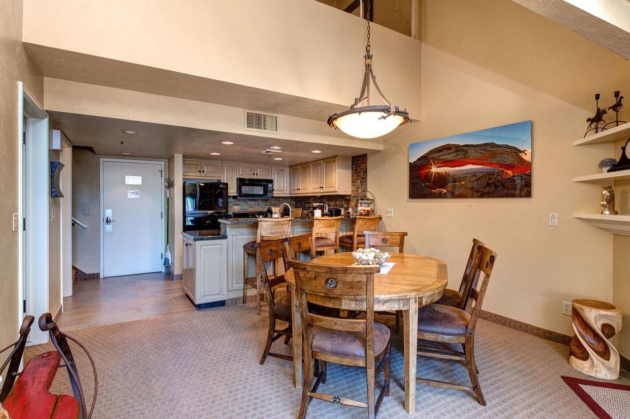 1415 Lowell Ave Condo - thumb 12