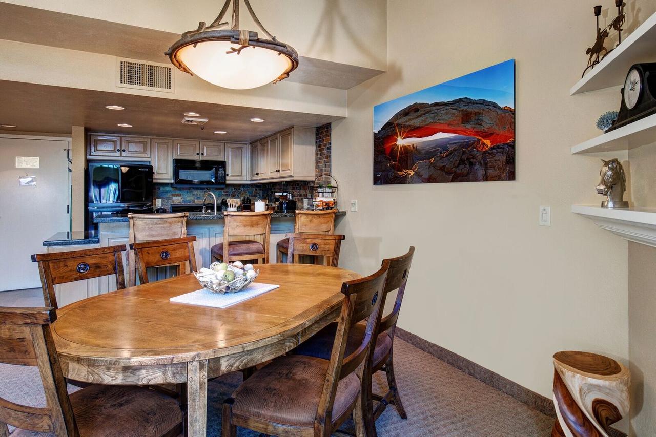 1415 Lowell Ave Condo - thumb 11