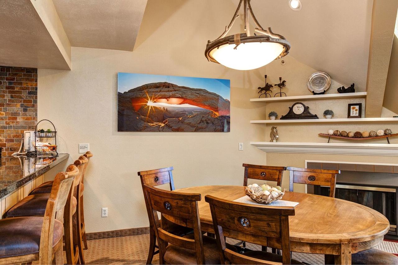 1415 Lowell Ave Condo - thumb 14