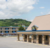 Days Inn by Wyndham Staunton - Tourism House