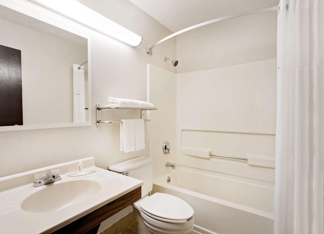 Super 8 By Wyndham Waynesboro - thumb 23