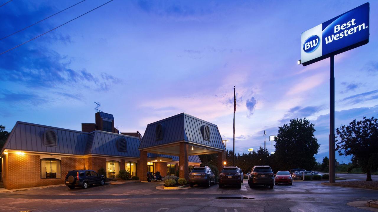 Best Western Staunton Inn - thumb 1