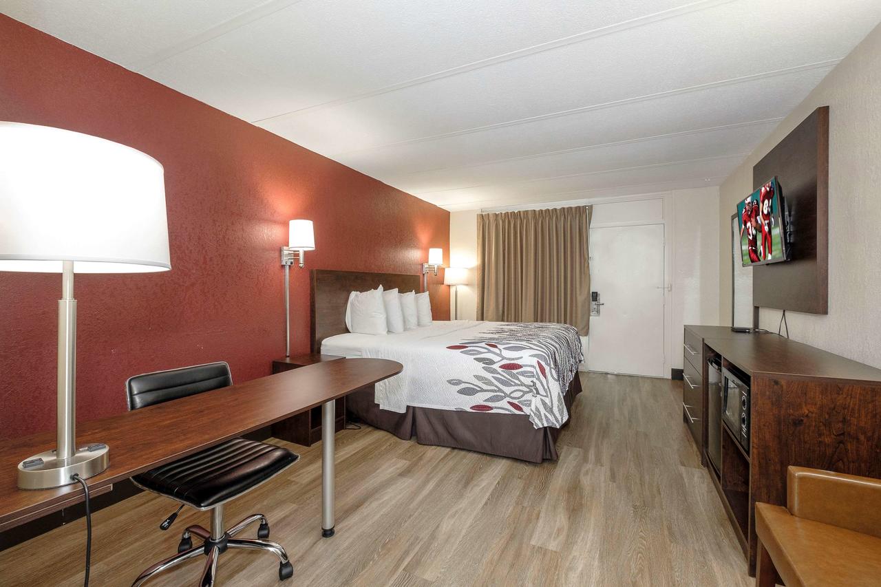 Red Roof Inn Fredericksburg North - thumb 4