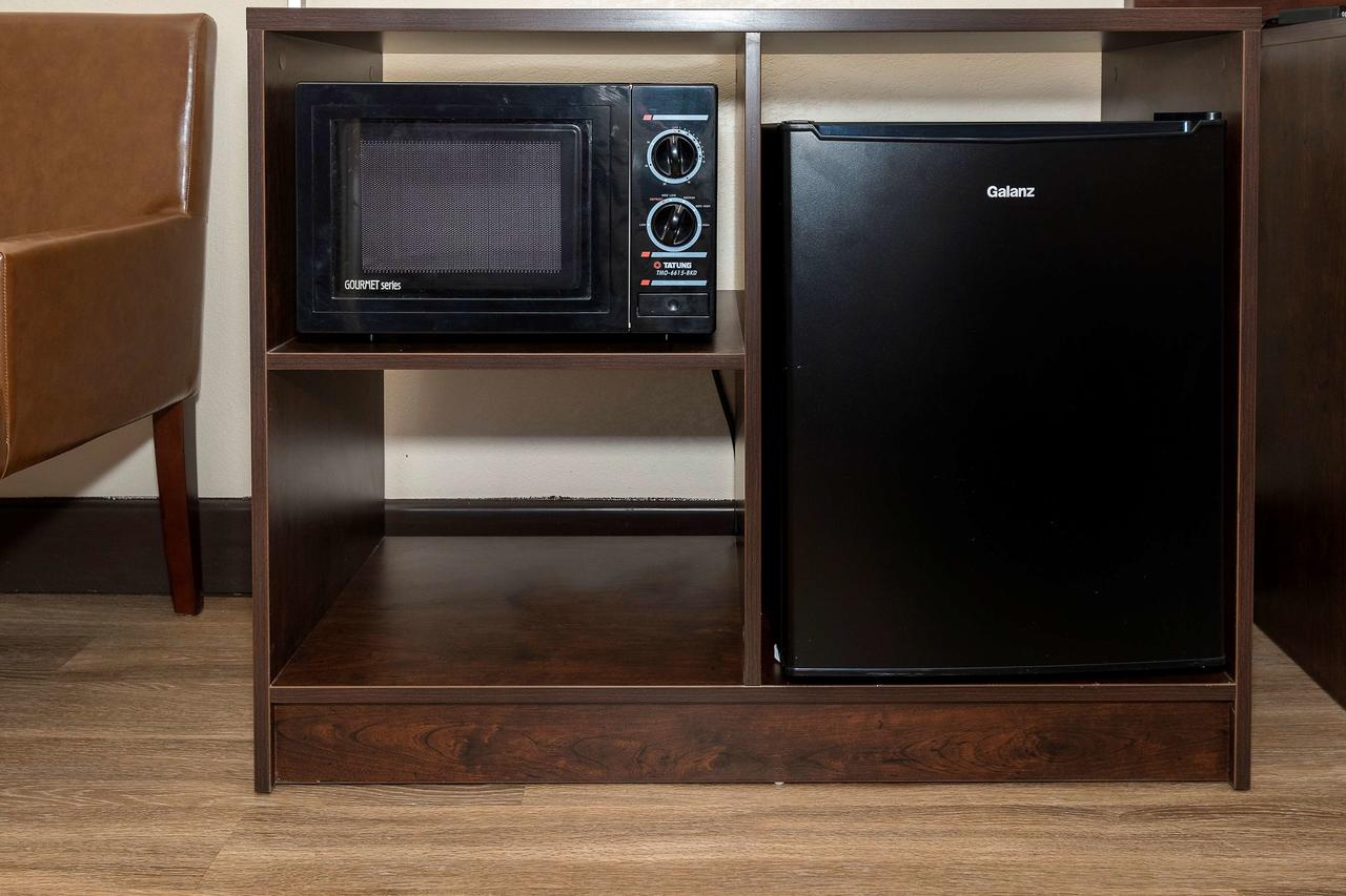 Red Roof Inn Fredericksburg North - thumb 17