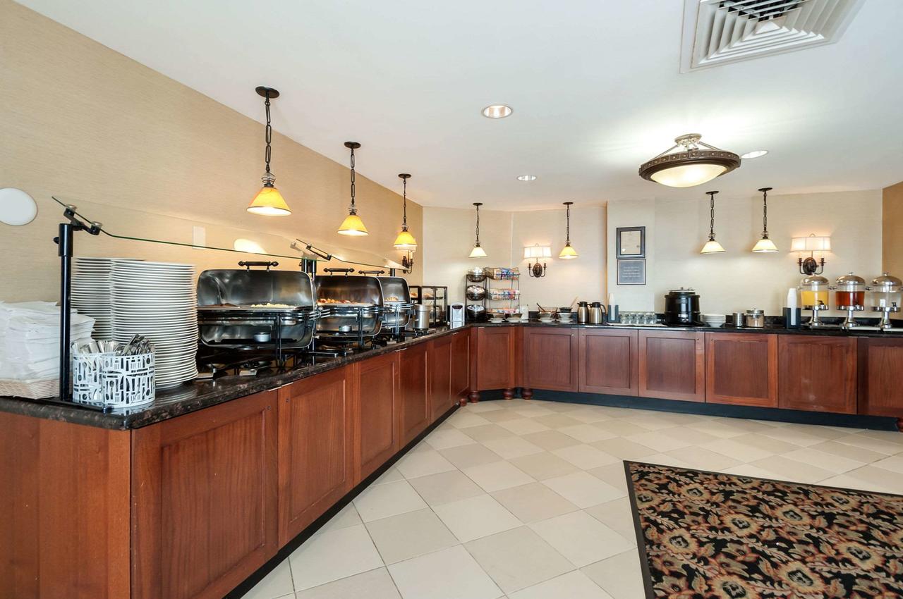 Clarion Collection Hotel Arlington Court Suites - thumb 22