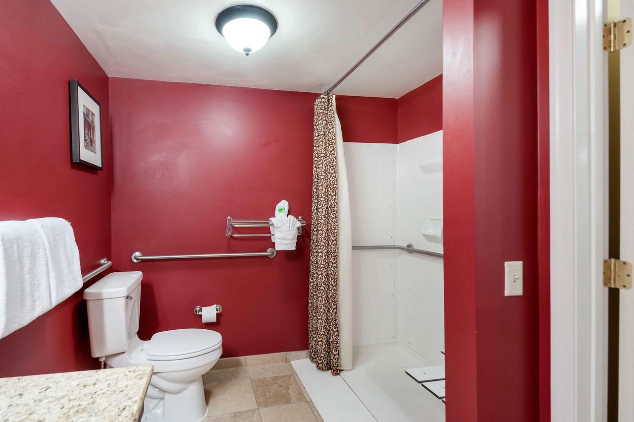 Clarion Collection Hotel Arlington Court Suites - thumb 43