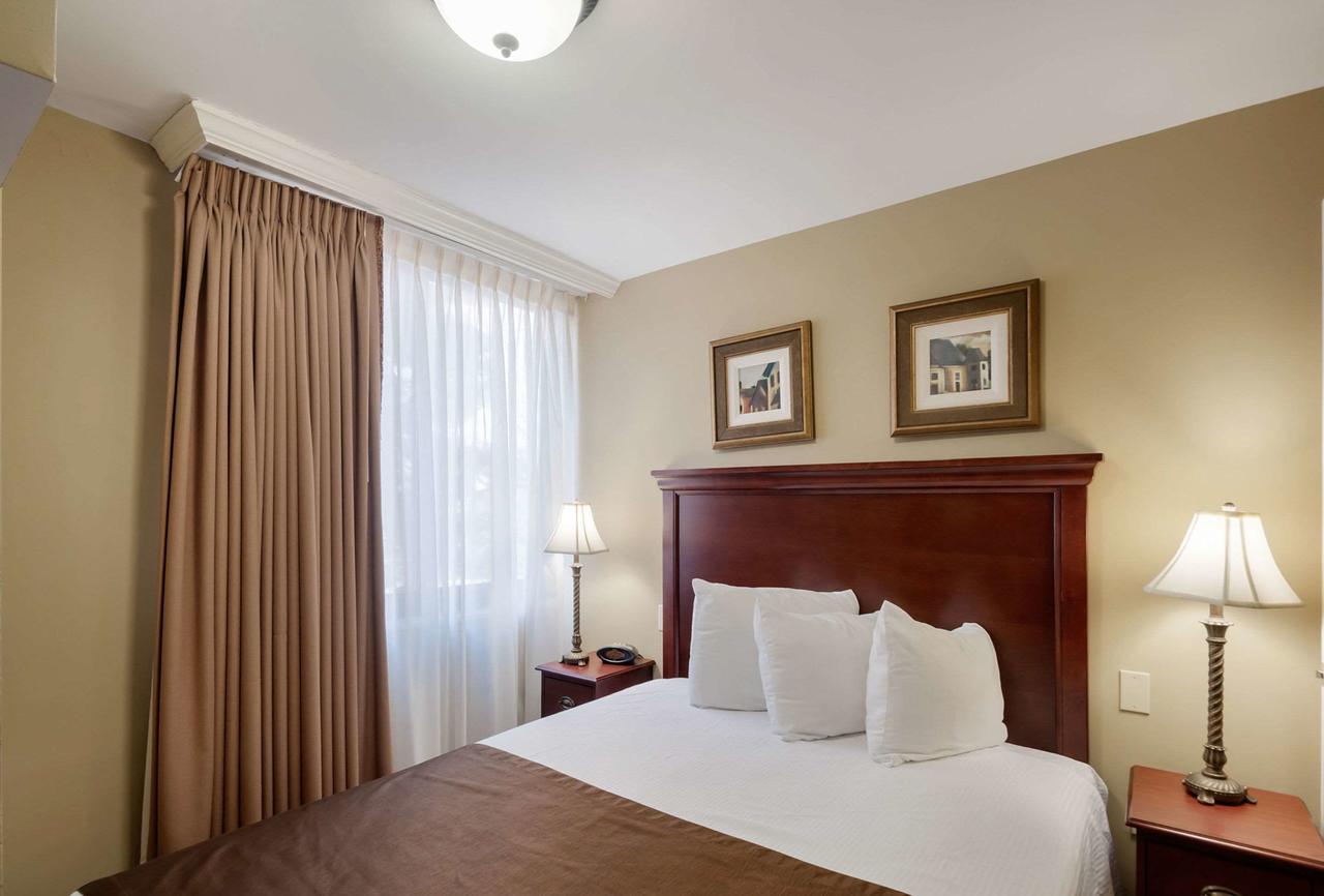 Clarion Collection Hotel Arlington Court Suites - thumb 17
