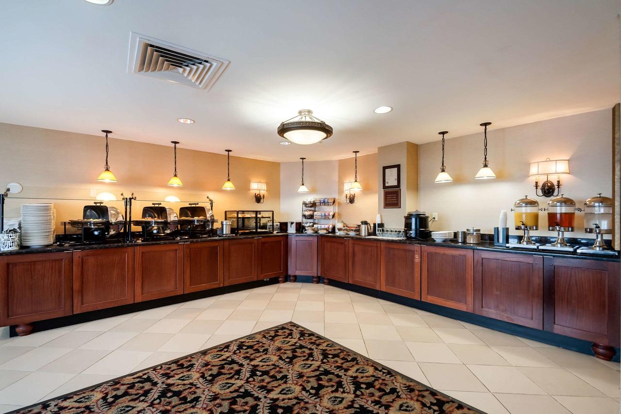 Clarion Collection Hotel Arlington Court Suites - thumb 26