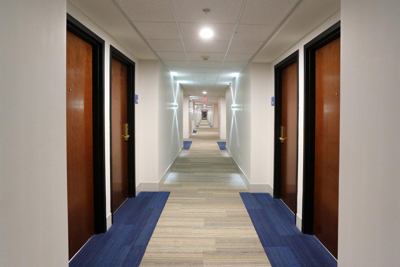 Holiday Inn Express & Suites Newport News - thumb 5