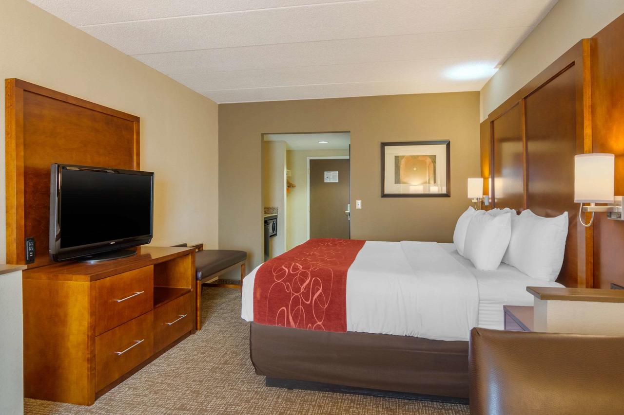 Comfort Suites Southpark - thumb 12