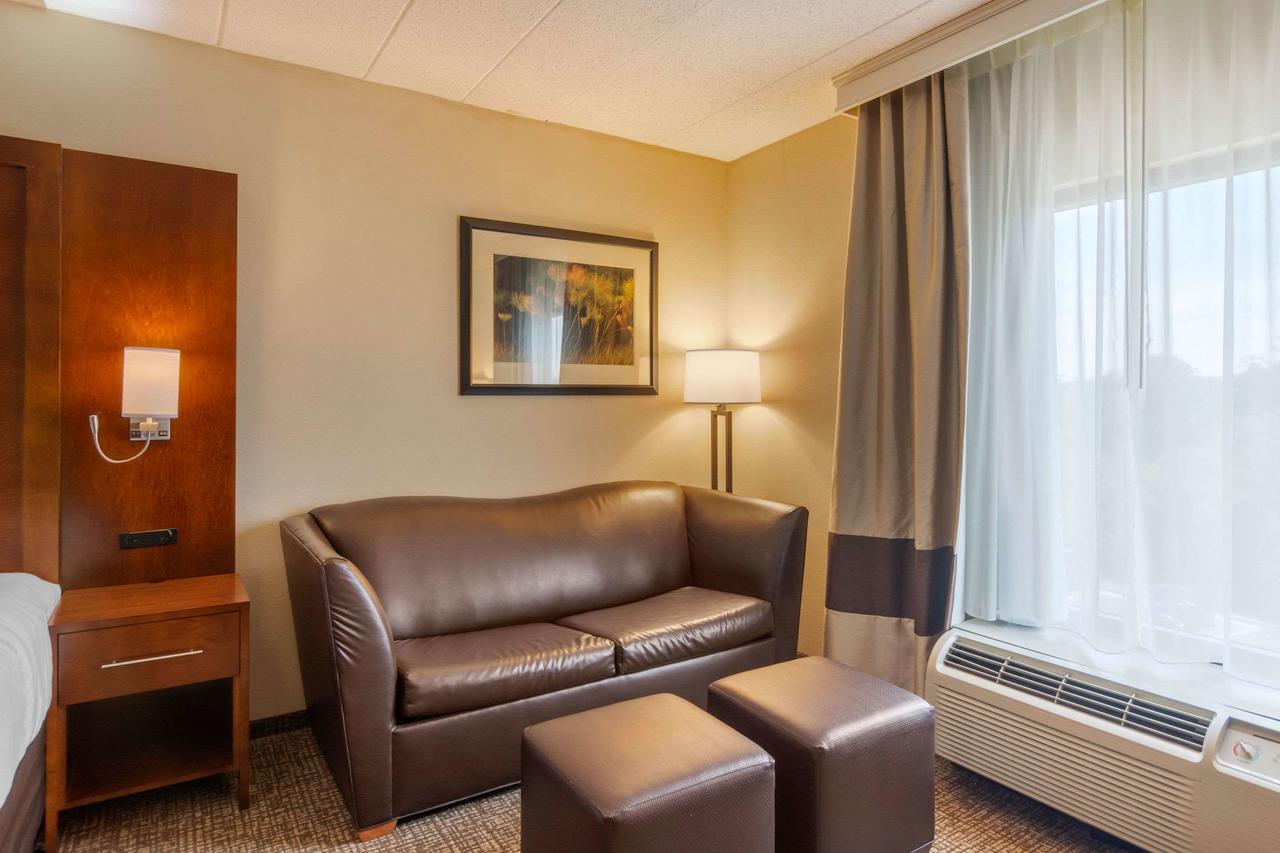 Comfort Suites Southpark - thumb 10