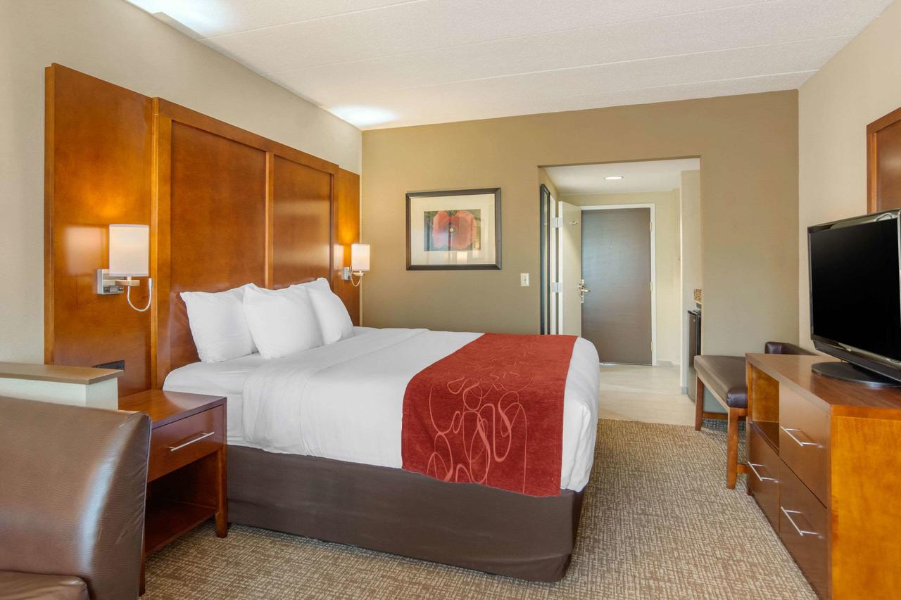 Comfort Suites Southpark - thumb 17