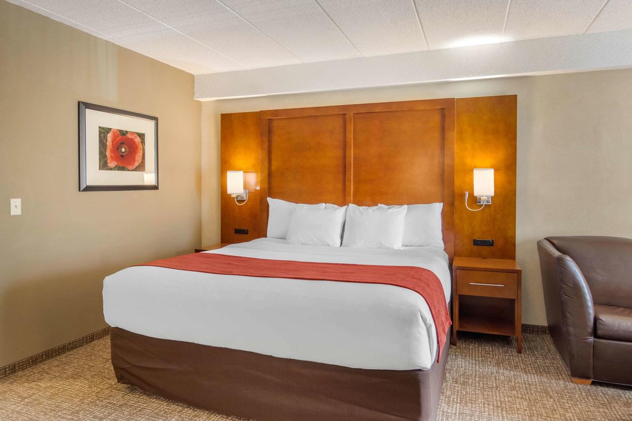 Comfort Suites Southpark - thumb 20