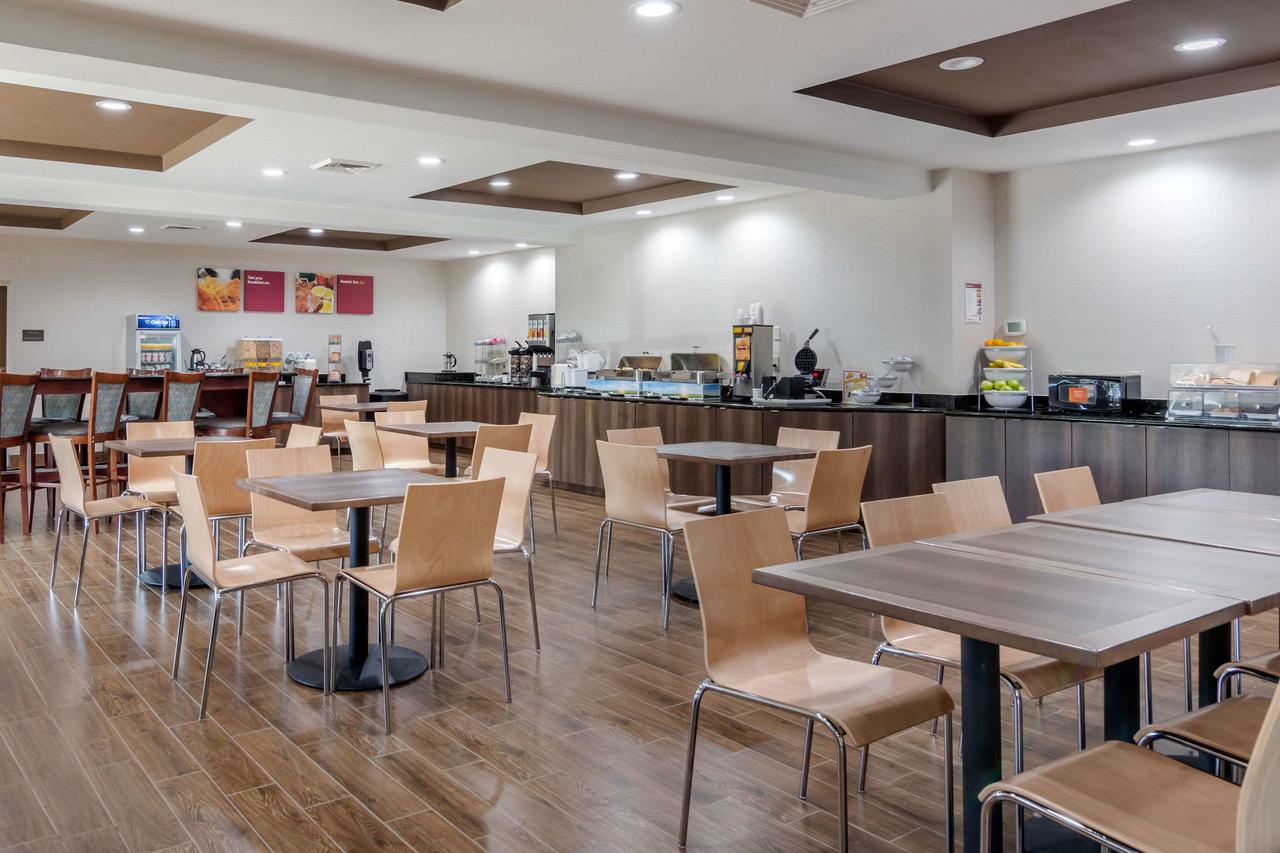 Comfort Suites Southpark - thumb 9