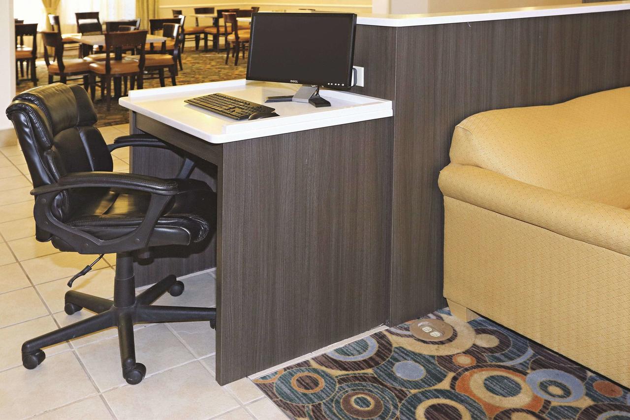 La Quinta By Wyndham Norfolk Airport - thumb 9