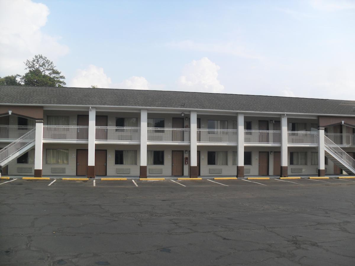 Newport News Inn - thumb 10