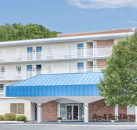 Howard Johnson by Wyndham Staunton - Tourism House