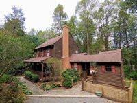 Booking Chester-gap Tourism House