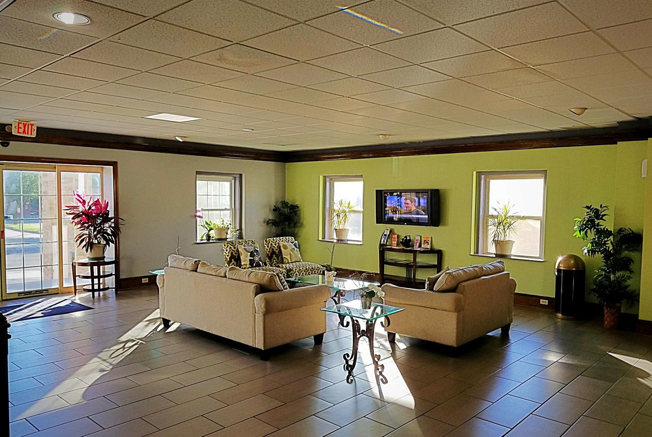 Knights Inn & Suites Near University Of Richmond - thumb 0