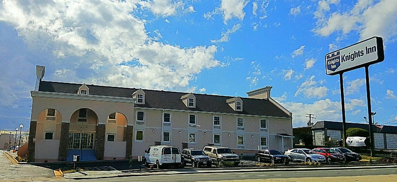Knights Inn & Suites Near University Of Richmond - thumb 8