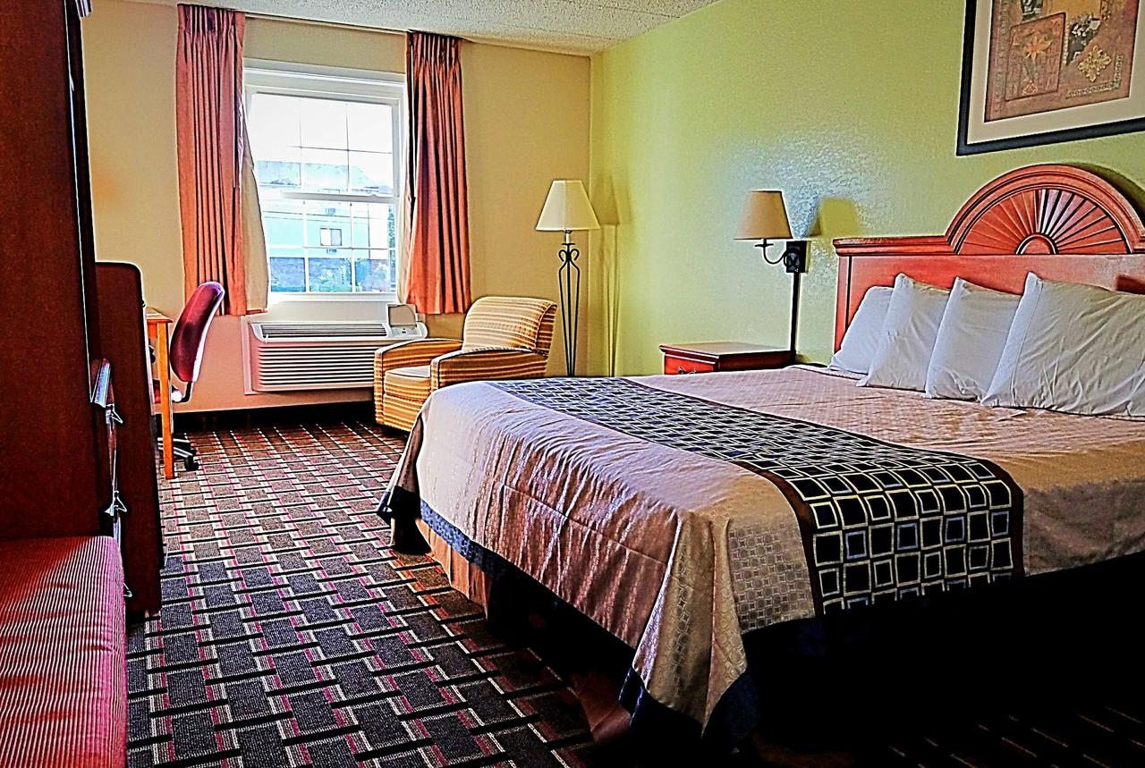 Knights Inn & Suites Near University Of Richmond - thumb 18
