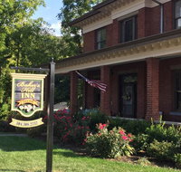 Baker's Hill Inn - Tourism House