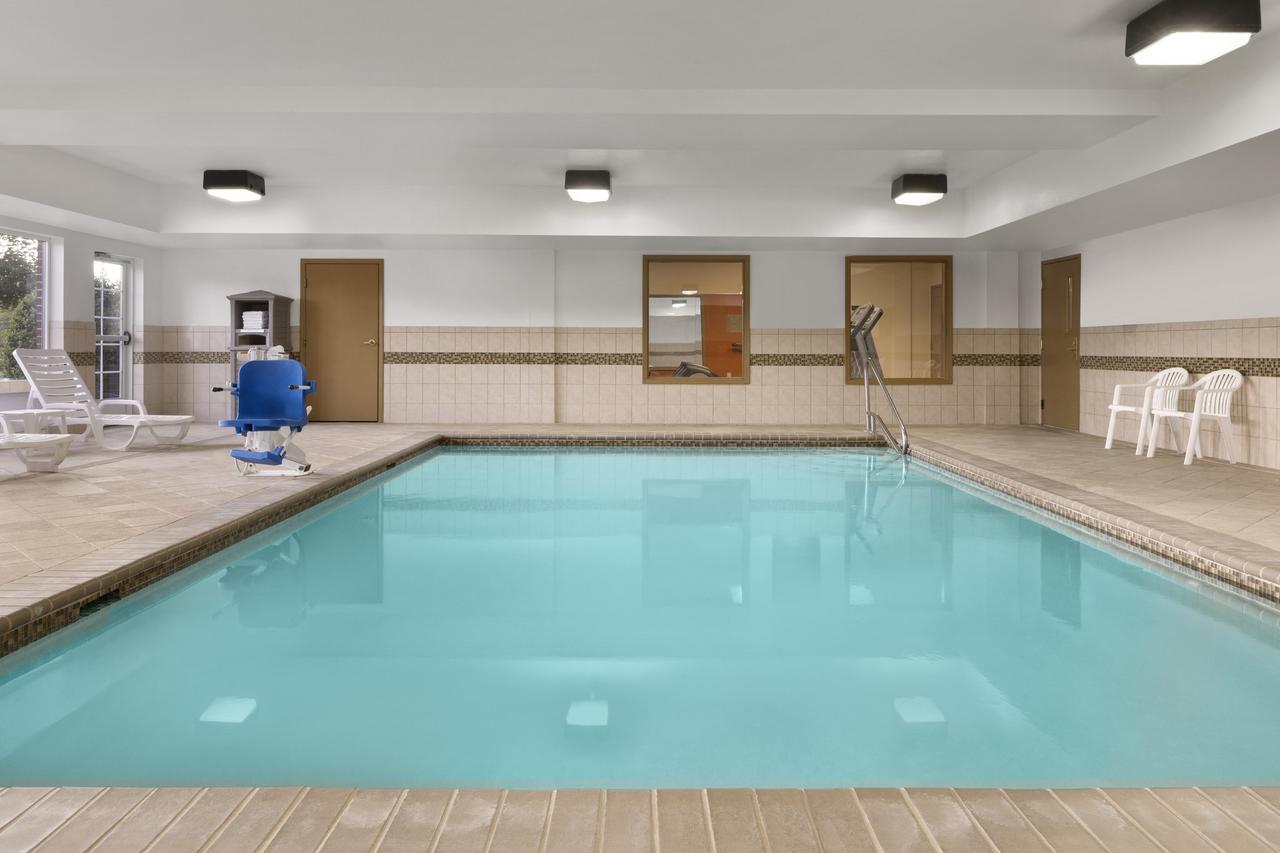 Country Inn & Suites By Radisson, Richmond West At I-64, VA - thumb 10