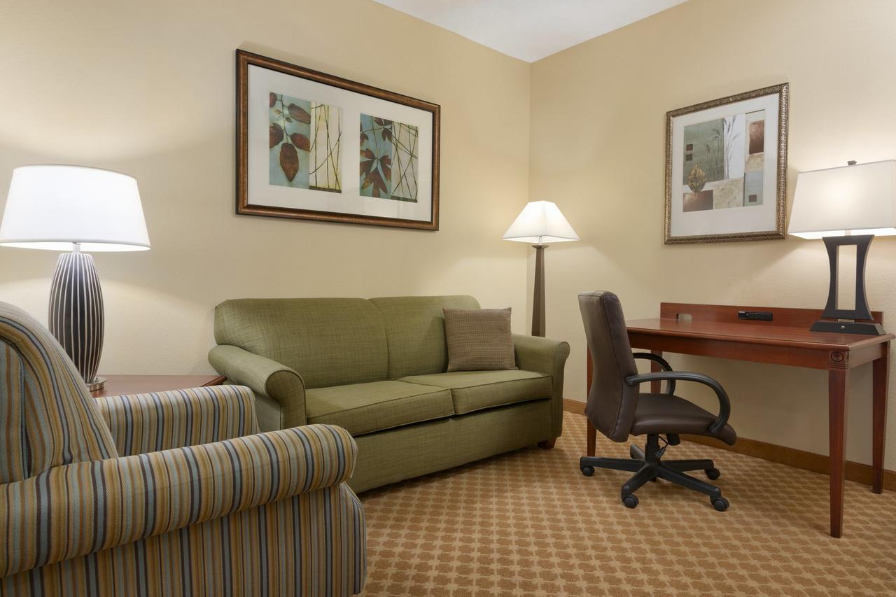 Country Inn & Suites By Radisson, Richmond West At I-64, VA - thumb 12