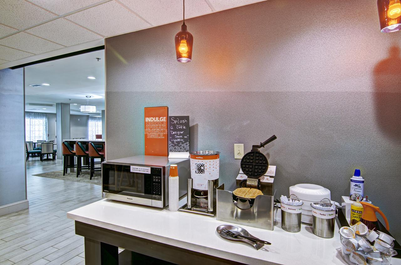 Hampton Inn Salem - thumb 31