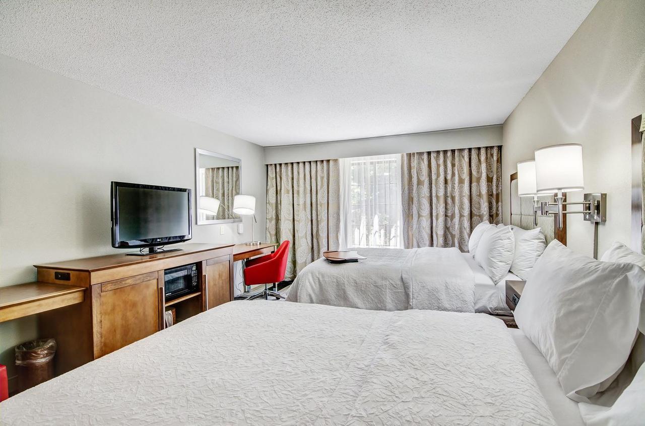 Hampton Inn Salem - thumb 15