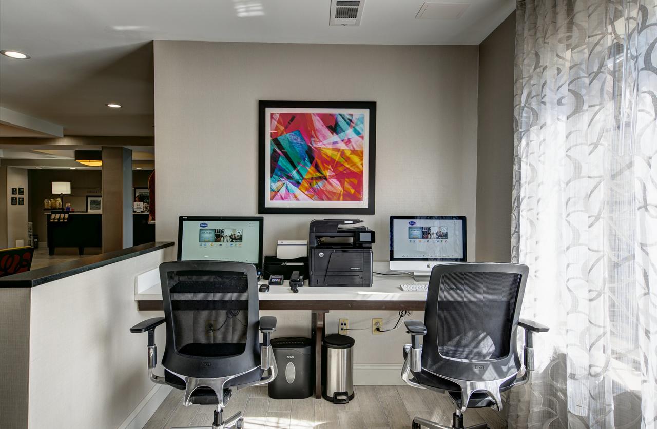 Hampton Inn Salem - thumb 22