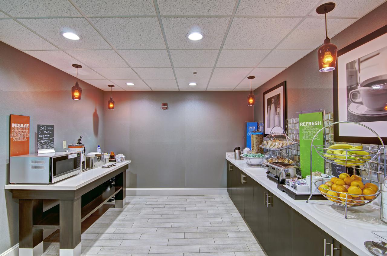 Hampton Inn Salem - thumb 23