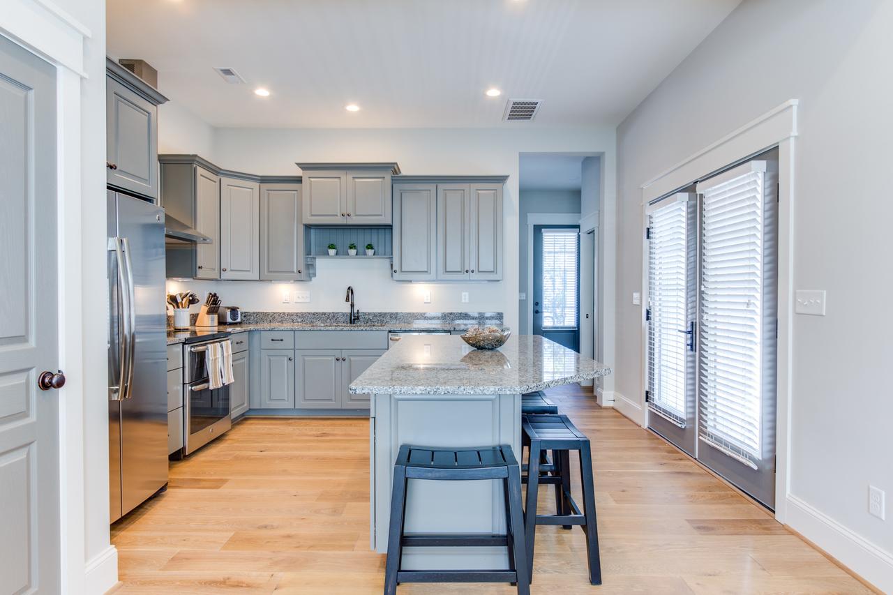 404A The Hilltop House - thumb 6