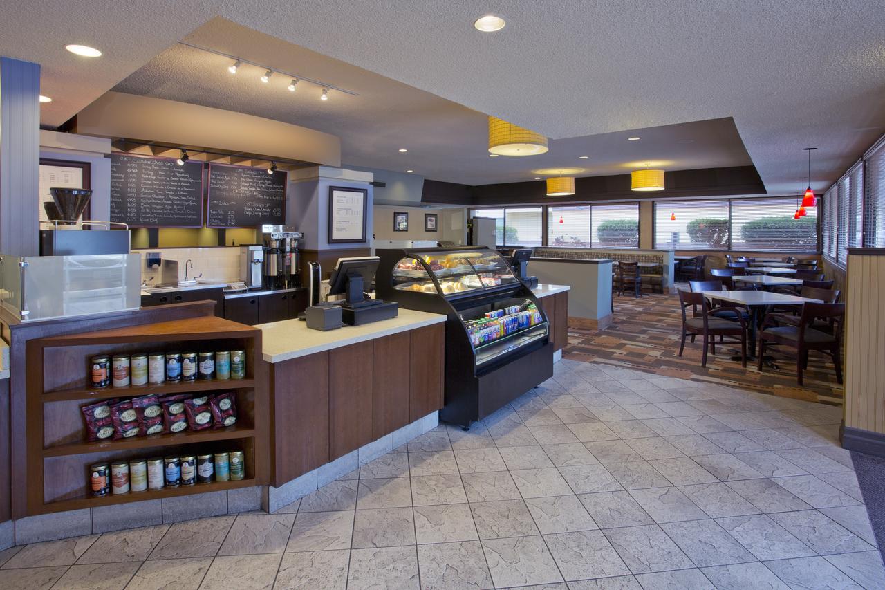 Red Lion Hotel Seattle Airport - thumb 19