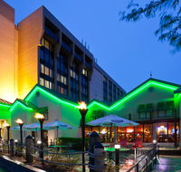 Radisson Hotel Milwaukee West - Tourism House