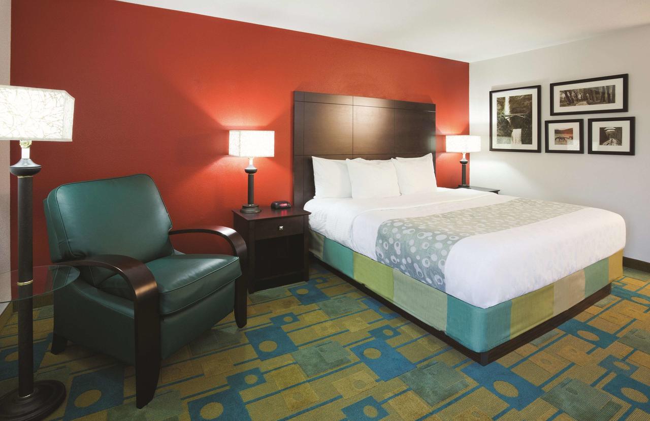 La Quinta Inn By Wyndham Sheboygan - thumb 17