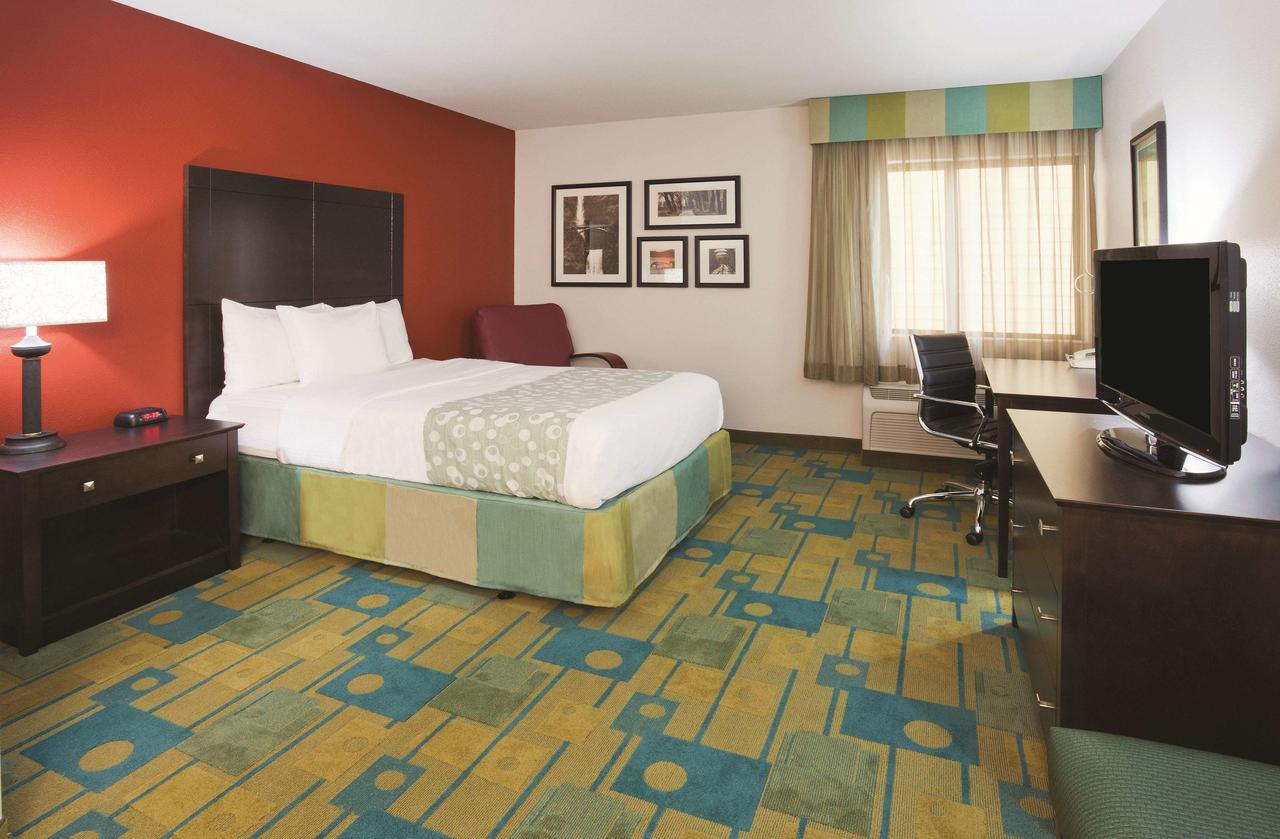 La Quinta Inn By Wyndham Sheboygan - thumb 20