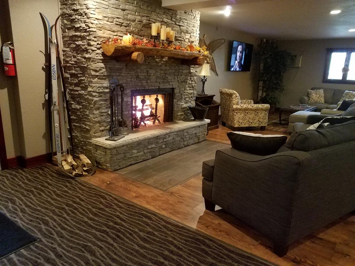 Rib Mountain Inn - thumb 0