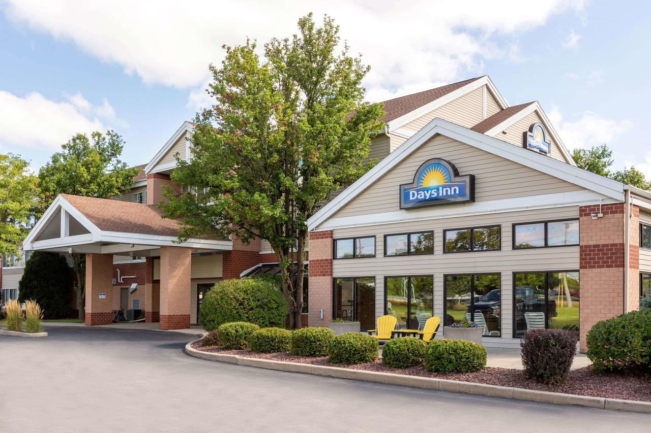 Days Inn & Suites By Wyndham Madison - thumb 0