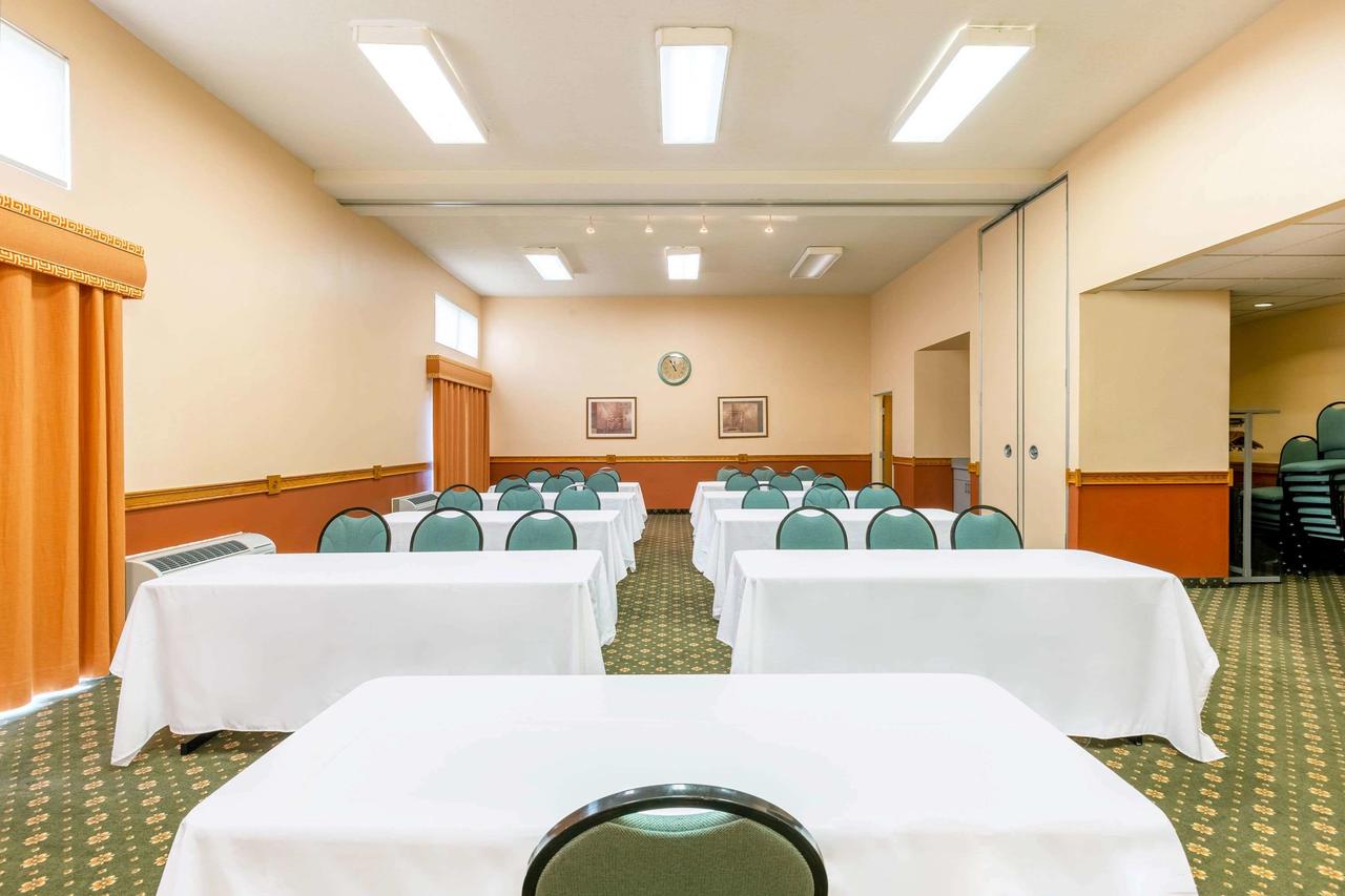 Days Inn & Suites By Wyndham Madison - thumb 19