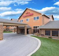 AmericInn by Wyndham Green Bay East - Tourism House