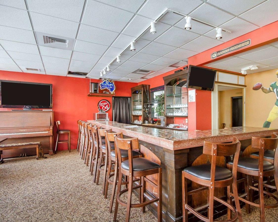 Econo Lodge Sheboygan - thumb 26