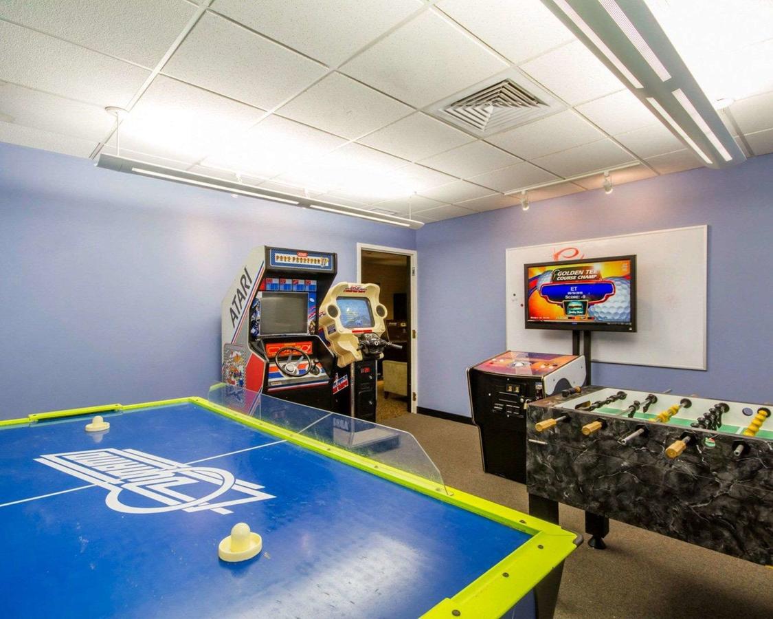 Econo Lodge Sheboygan - thumb 20