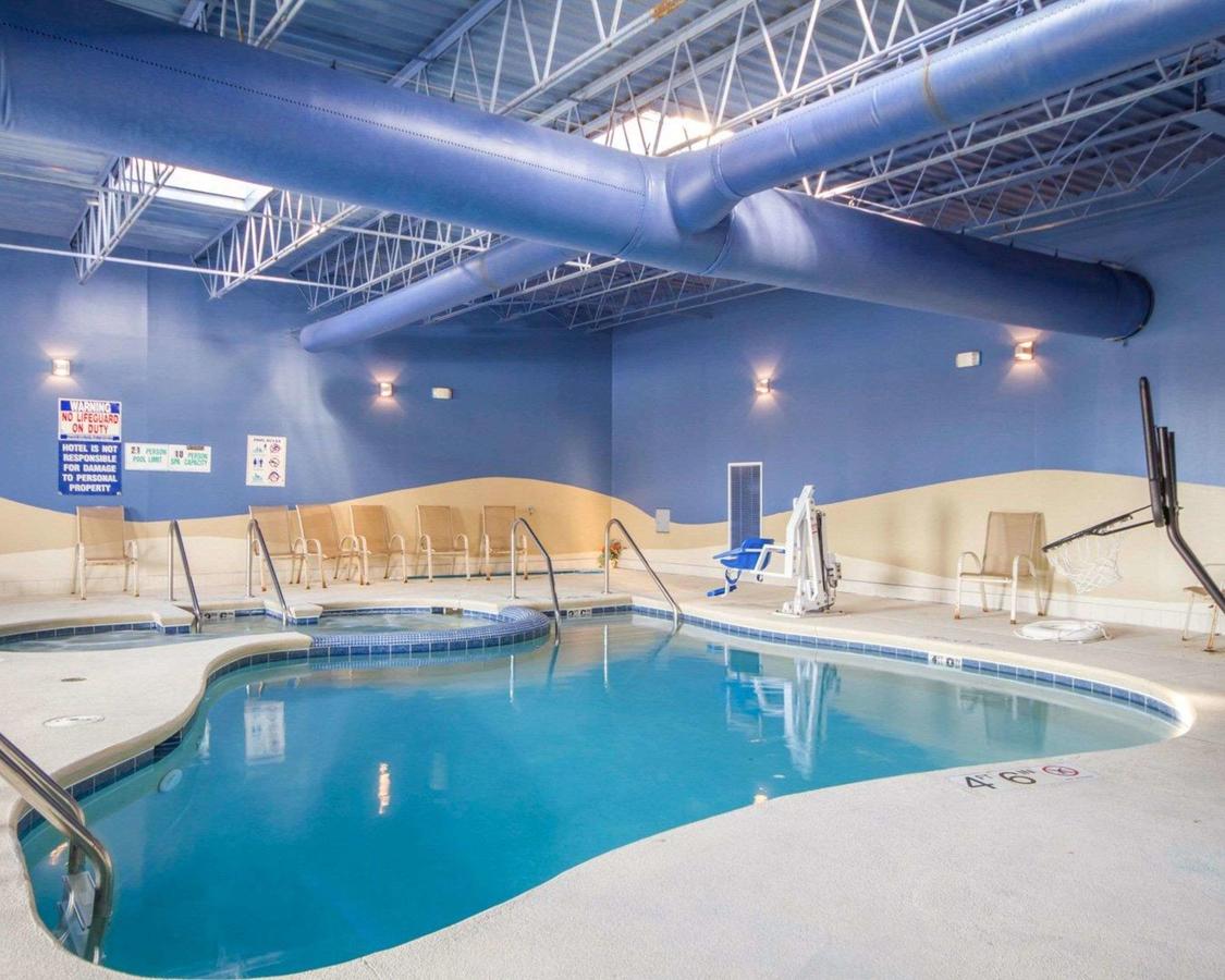 Econo Lodge Sheboygan - thumb 13