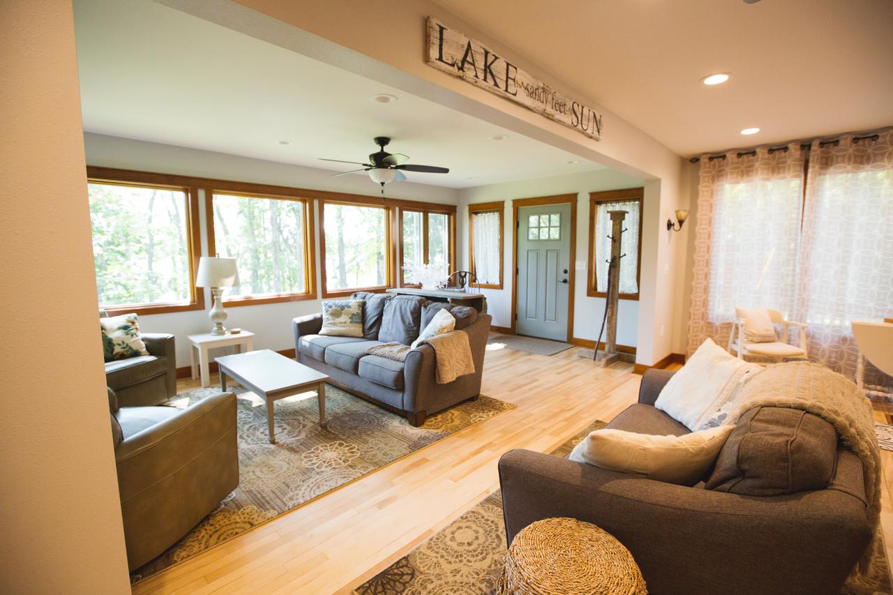 Mission Springs Lake House - thumb 4