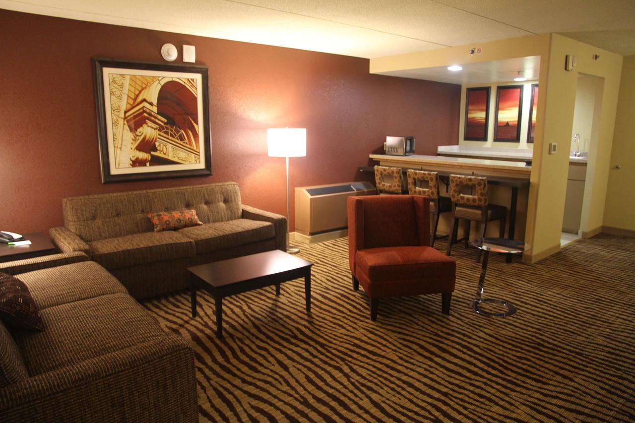 Holiday Inn Manitowoc - thumb 33