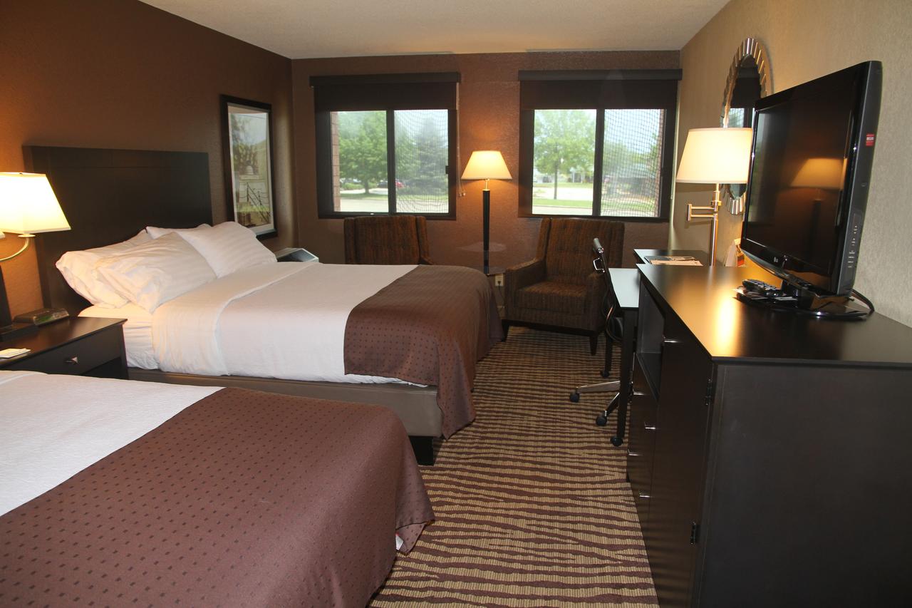Holiday Inn Manitowoc - thumb 19