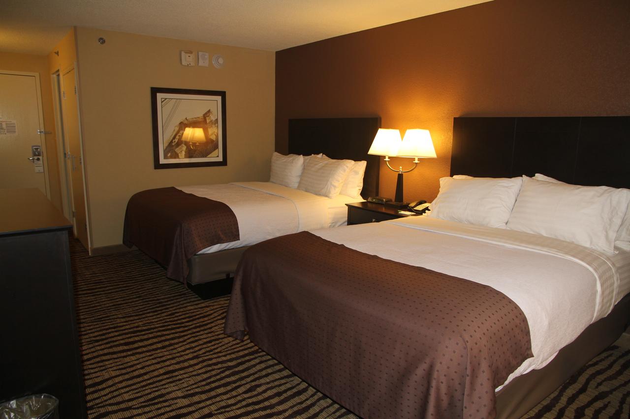 Holiday Inn Manitowoc - thumb 20