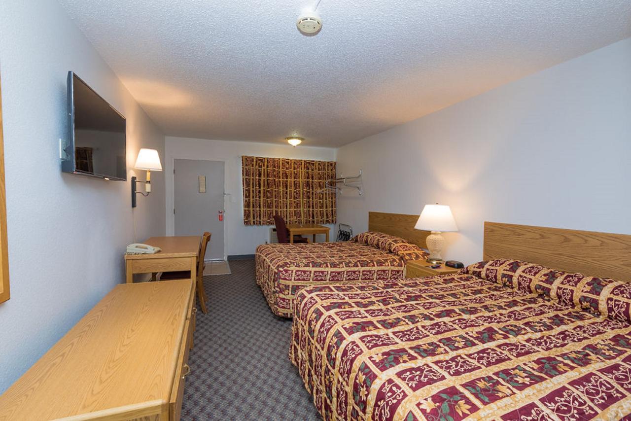 Motel 8 Rock Springs - thumb 6